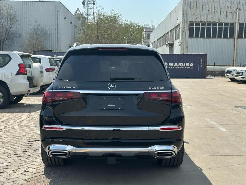 2025款迈巴赫GLS600 4.0T V8 4座 23寸大饼轮最新价格