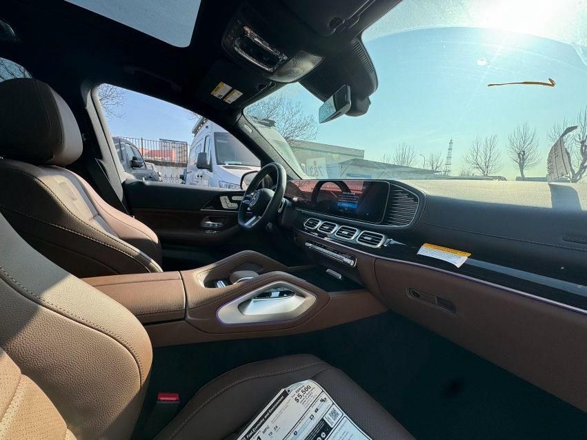 2025款奔驰GLS450 7座 AMG包 暗夜大柏林抬显电吸五区