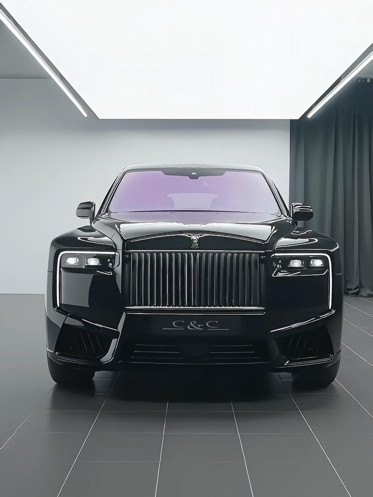 2025款劳斯莱斯库里南Black Badge 暗夜君王的奢享狂想 780万起