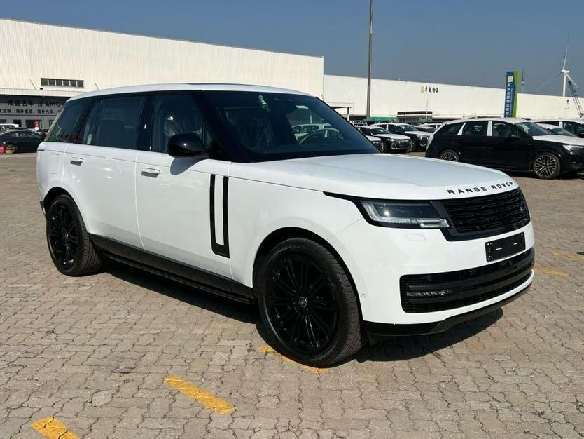 2025款路虎揽胜行政3.0T D350 柴油创世加长最新报价208万谈