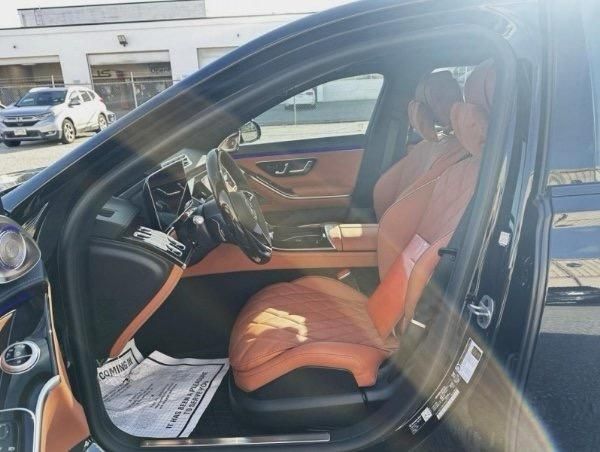 2026款奔驰S580 四驱 长轴 独家包 暗夜运动包AMG 顶峰包 