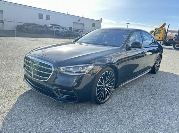 2026款奔驰S580 四驱 长轴 独家包 暗夜运动包AMG 顶峰包 