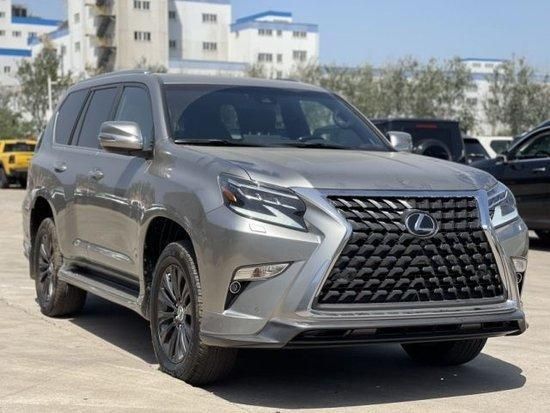 港口庫存23款雷克薩斯GX460售價80萬左右