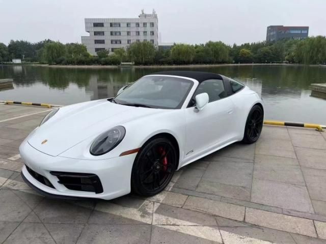 2025款保時捷911 Carrera T 3.0T 新時代更加純粹的跑車
