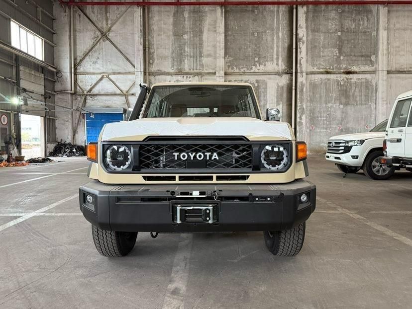 2025款豐田酷路澤LC76 4.0 自動 汽油配置簡介