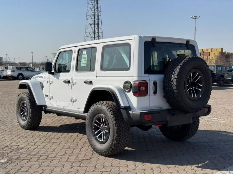 2025款牧马人罗宾汉X现车颜色齐全最新报价及图片