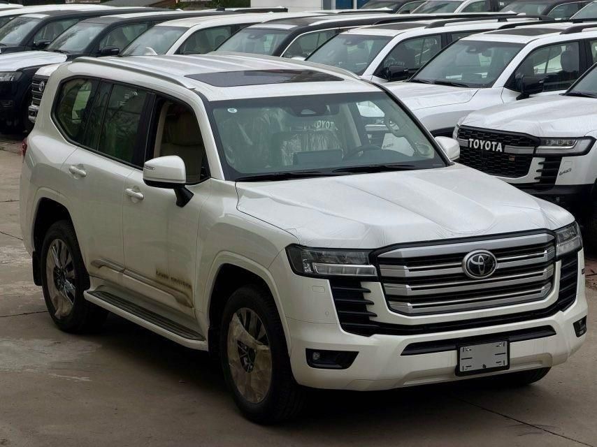 2025款蘭德酷路澤3500 GXR 20輪 JBL 前通風(fēng) 雷測 High科威特