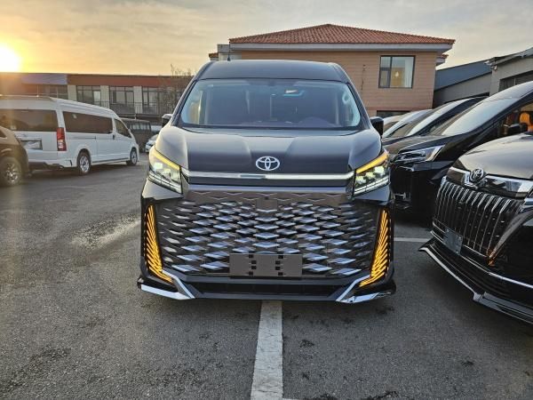 山西吕梁丰田海狮7座凯萨皇冠版新车多少钱