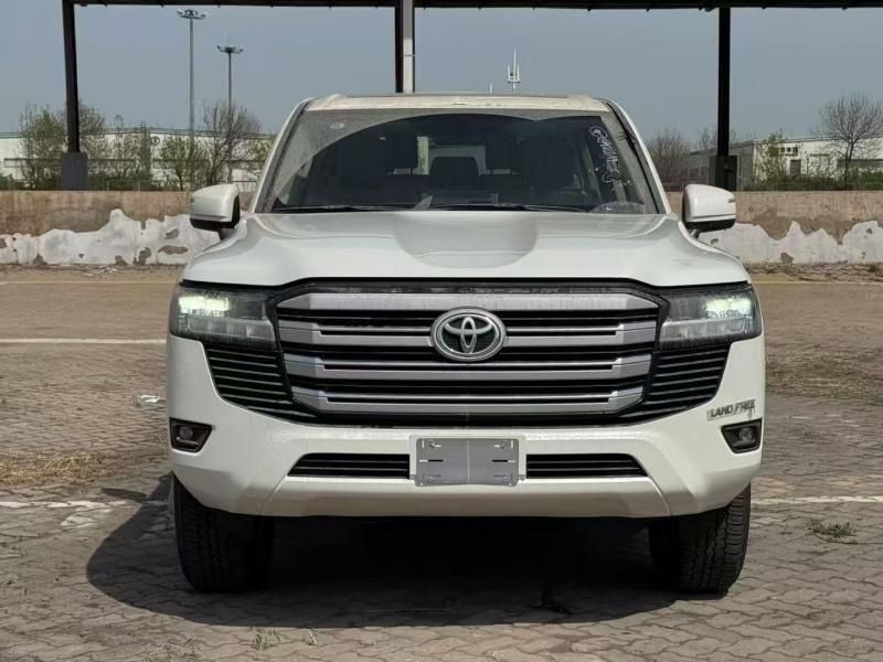 2025款豐田酷路澤3500 GXR 18輪 8氣 天窗 絲絨 最新報價配置參數 