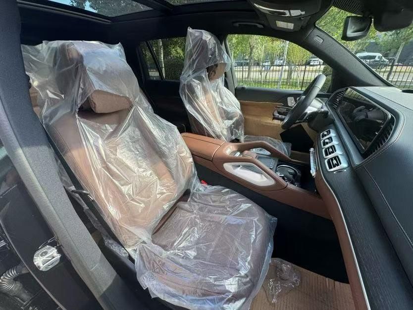 25款奔驰GLS450 3.0T+9AT+380马力+全时四驱奔驰大型SUV