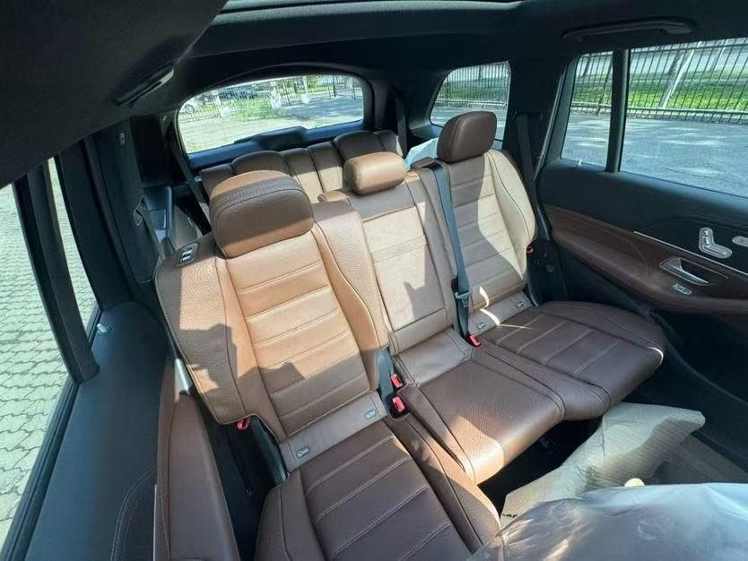 25款奔驰GLS450 3.0T+9AT+380马力+全时四驱奔驰大型SUV