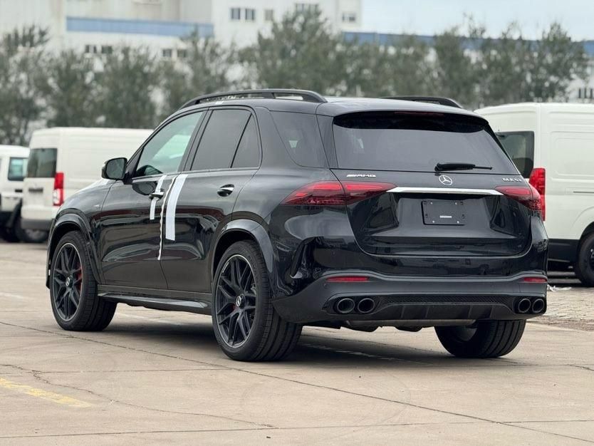 25款奔驰GLE53 AMG 3.0T+9AT+560牛米 奔驰小钢炮 最新落地价