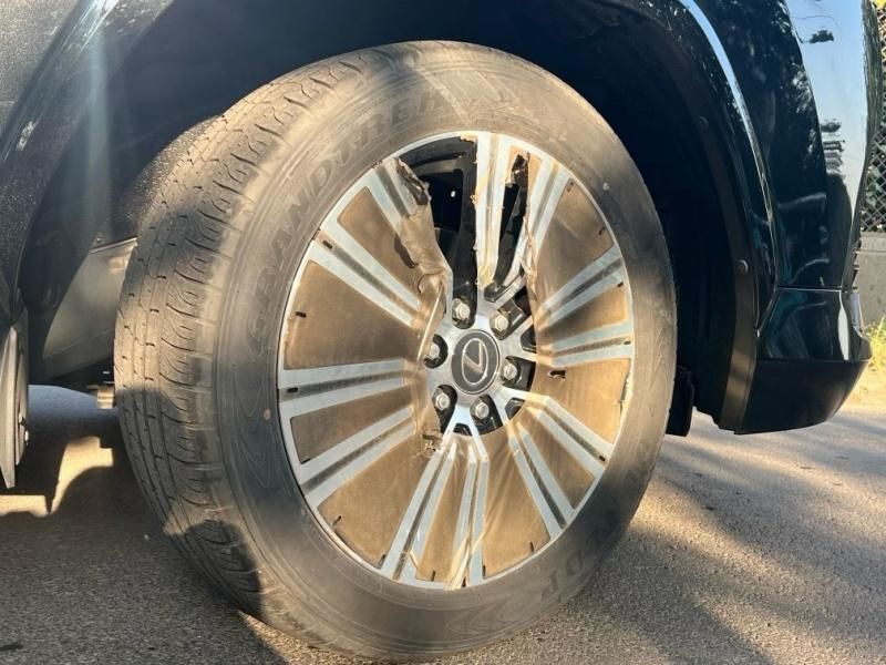 23款雷克萨斯LX500D柴油3.3TT天津现车最新报价 图片 配置