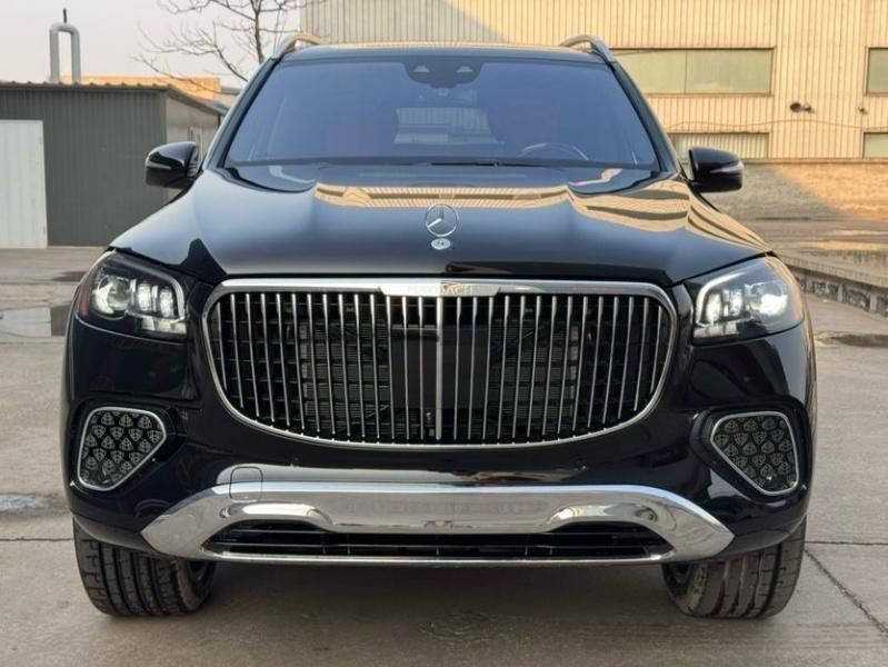 25款迈巴赫GLS600 丹霞红内饰 4座 23寸多幅轮 冰箱 桌板