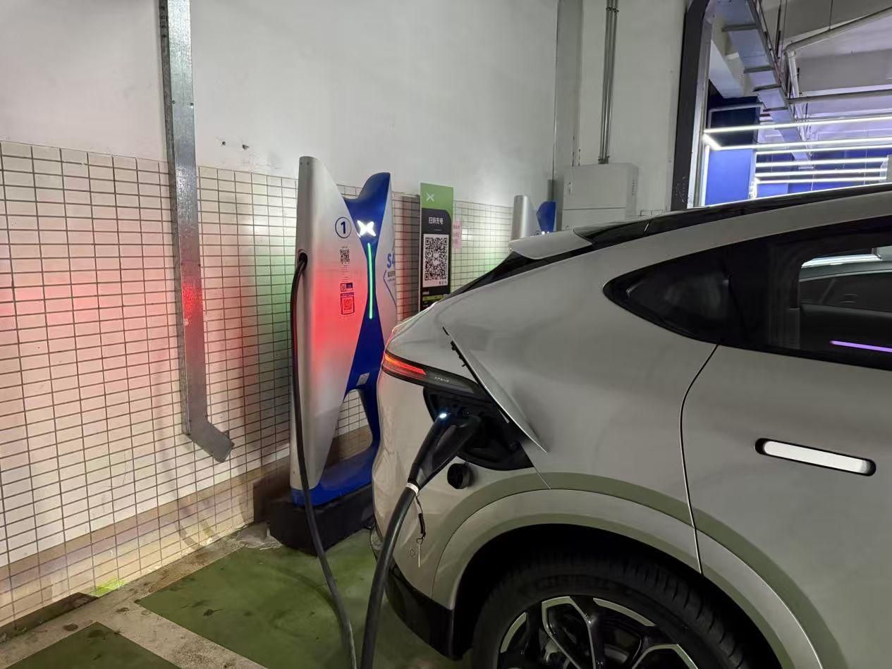 驾小鹏G6四天三充，体验小鹏5C超充服务