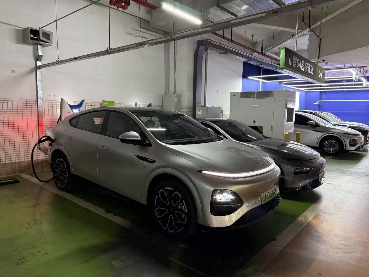 驾小鹏G6四天三充，体验小鹏5C超充服务