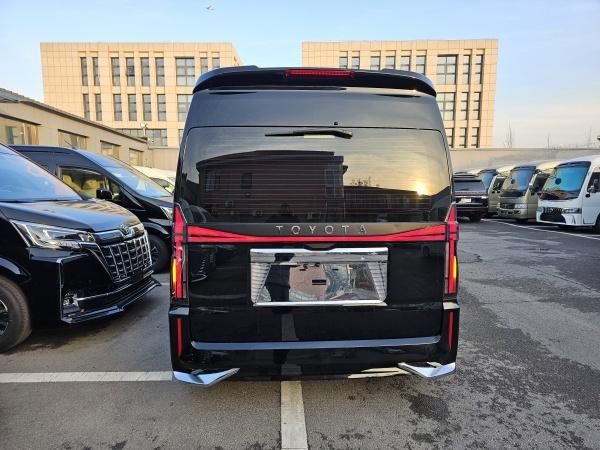 宜宾丰田海狮4s店 丰田海狮6座7座9座10座现车价格 