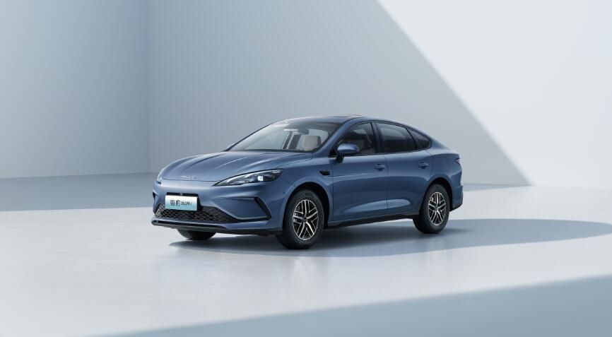 比亚迪将加推4款210km大电池插混车型，纯电续航翻一倍！