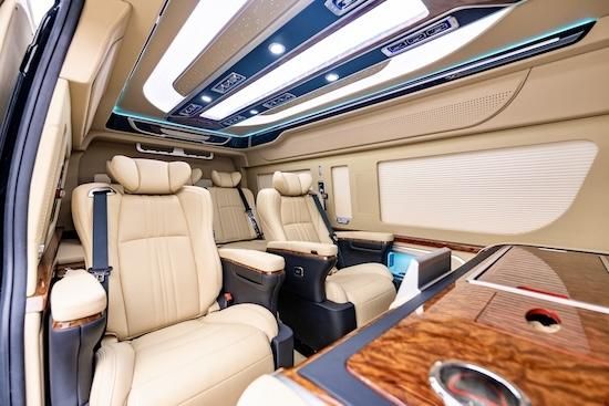 北京海淀丰田海狮总店 9座典藏版全景卫浴舱（42~85万抄底）