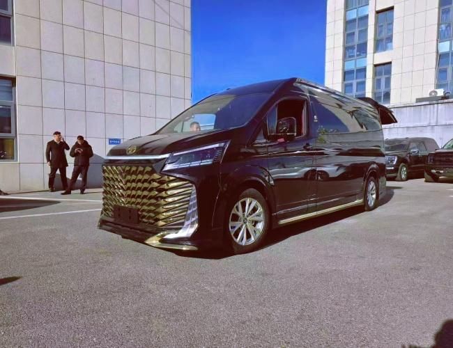 丰田商务车七座海狮价格 丰田海狮7座商务车