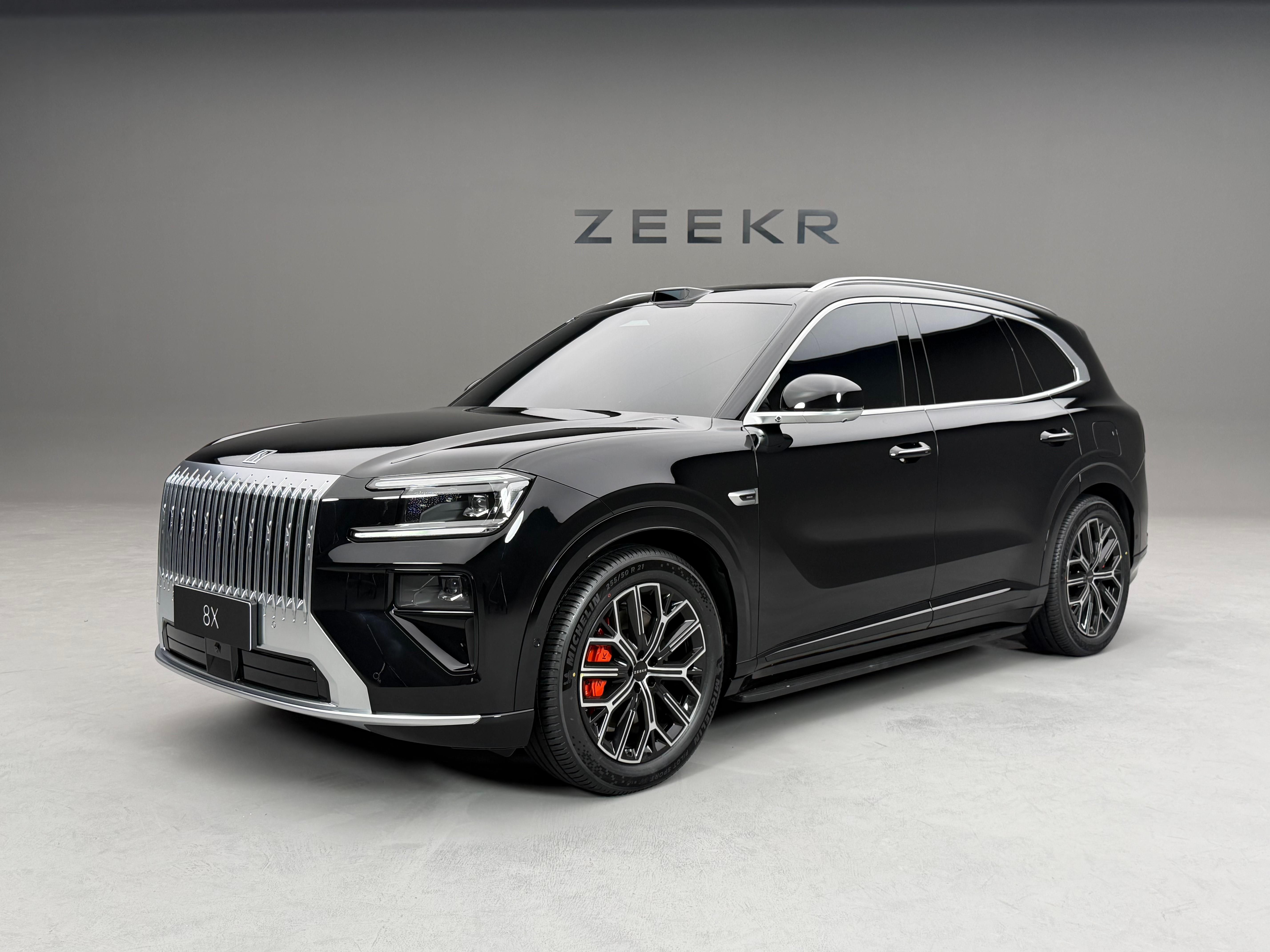 极氪 8X 静态首拍：不是小号9X，这是爆款的节奏？