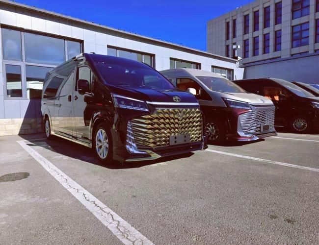 26款丰田海狮13座版最低售价仅39万元