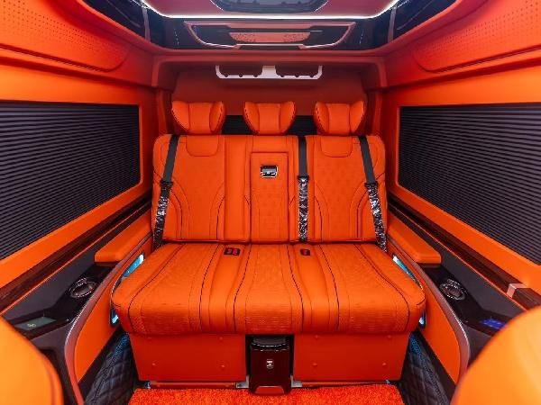 4s店丰田海狮7座商务车最新报价及参数图片