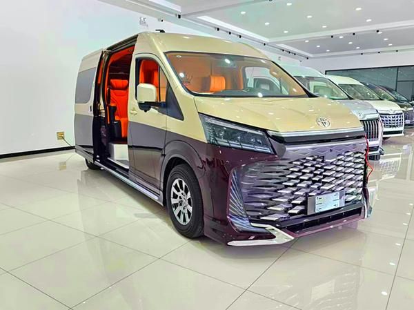 丰田海狮 4 座总裁版 带床卫生间 高端定制现车