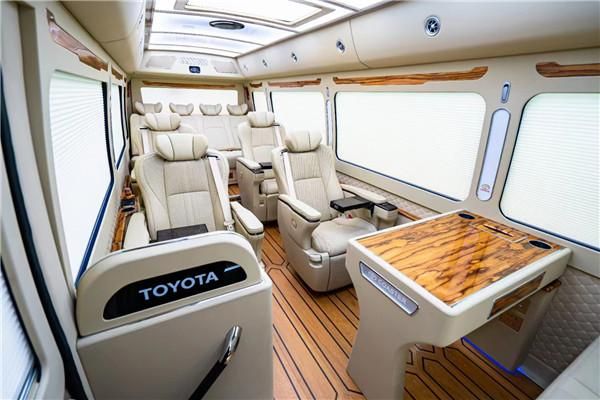 26年丰田考斯特12座价格报价