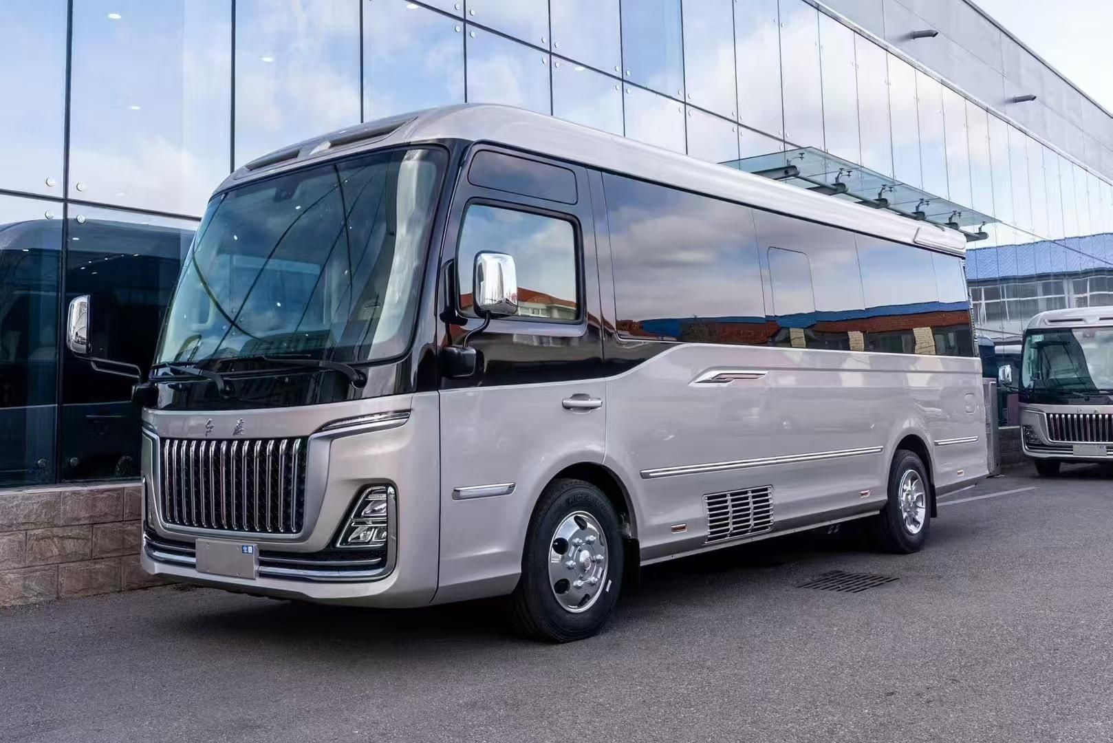 26年红旗国悦尊享移动行宫：红旗国悦12座车型配置解析 