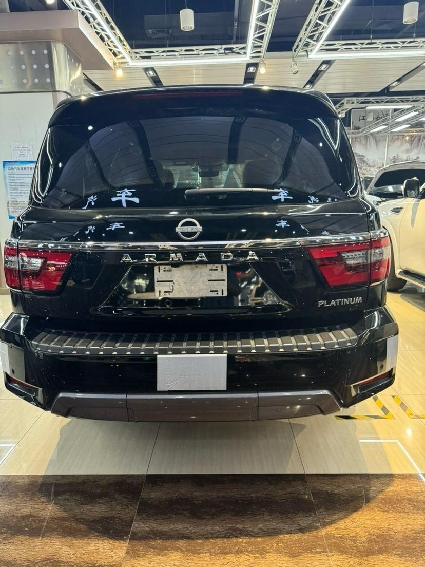 日产途乐阿曼达5.6 V8铂金版 实拍介绍