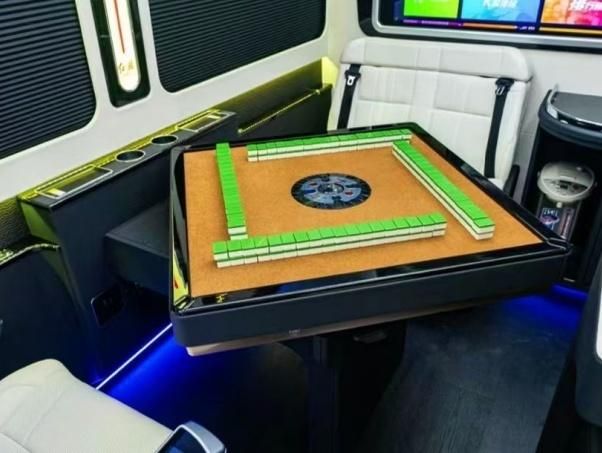 26年红旗国悦4s店电话13901036576 (负责人)红旗国悦百余台现车