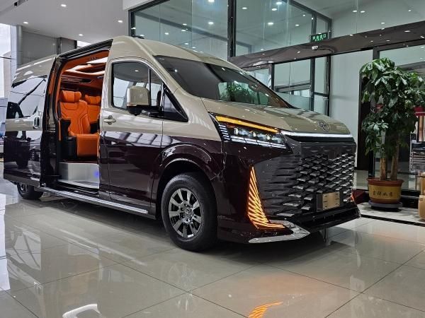 新款豐田海獅7座商務(wù)車(chē)的官方指導(dǎo)價(jià)是多少?