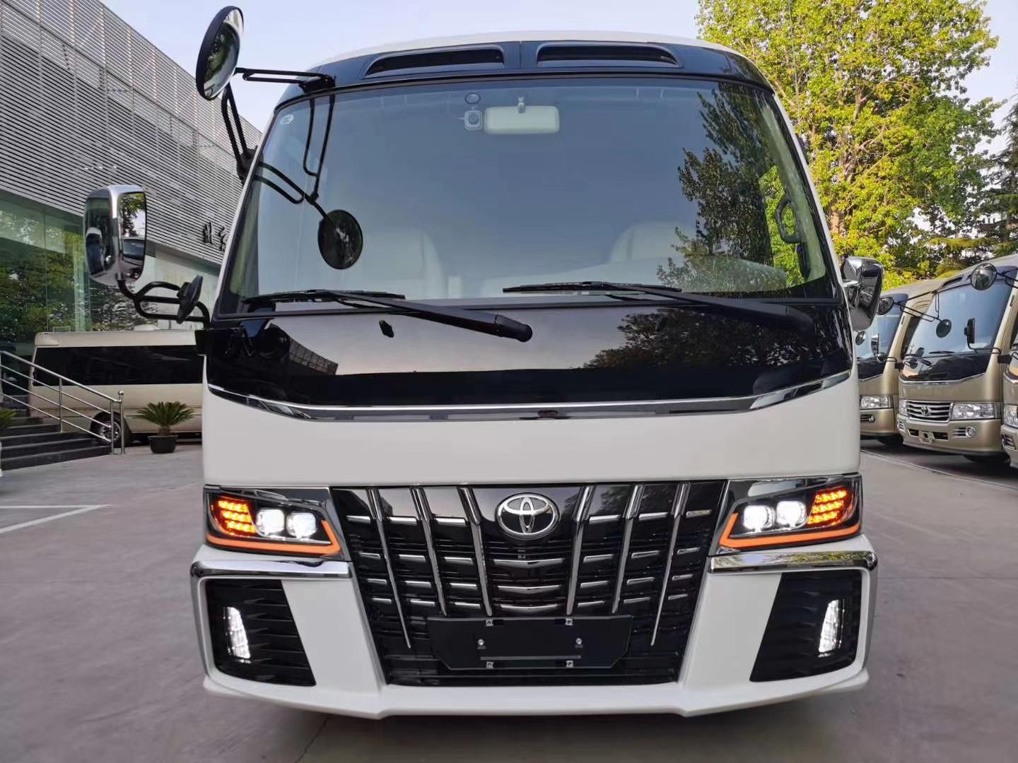 豐田考斯特2026款7座房車電動沙發床42-85萬分期全國聯保