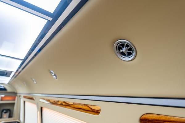 26年丰田考斯特全国连锁总部直营店电话；13261183333 