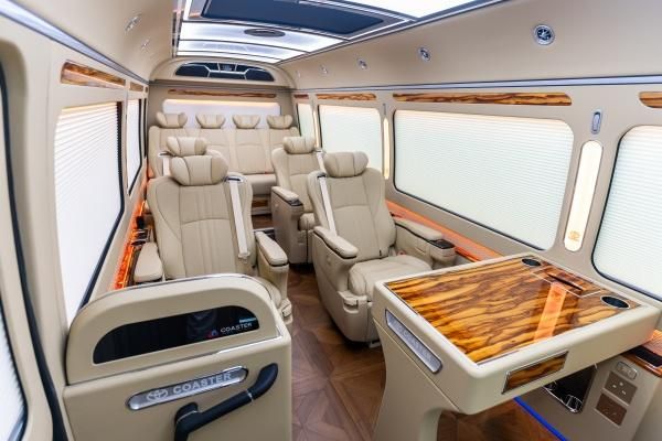 26年丰田考斯特全国连锁总部直营店电话；13261183333 