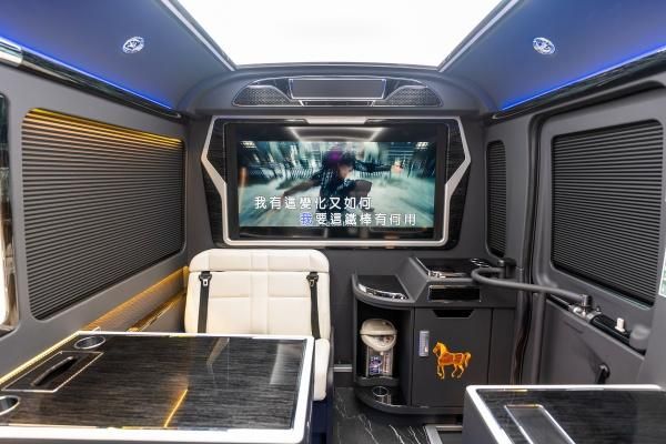 26年红旗国悦12座红旗国悦4s店现车