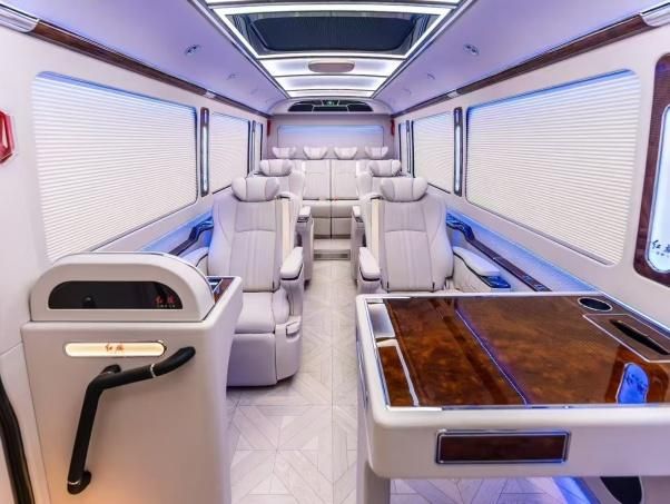 26年红旗国悦报价大全，厂家电话13261183333详询