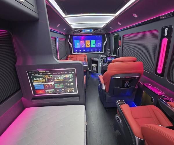 红旗国悦 4S 店 2026 款商务房车可定制改装方案配置齐全42-88万