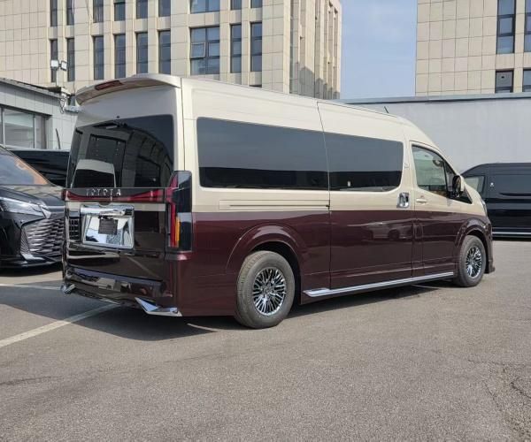 濟寧熱點:豐田考斯特4s店現車優惠30萬