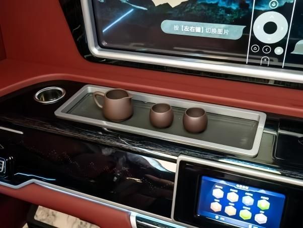 26年丰田海狮7座价格丰田海狮改装配置装饰