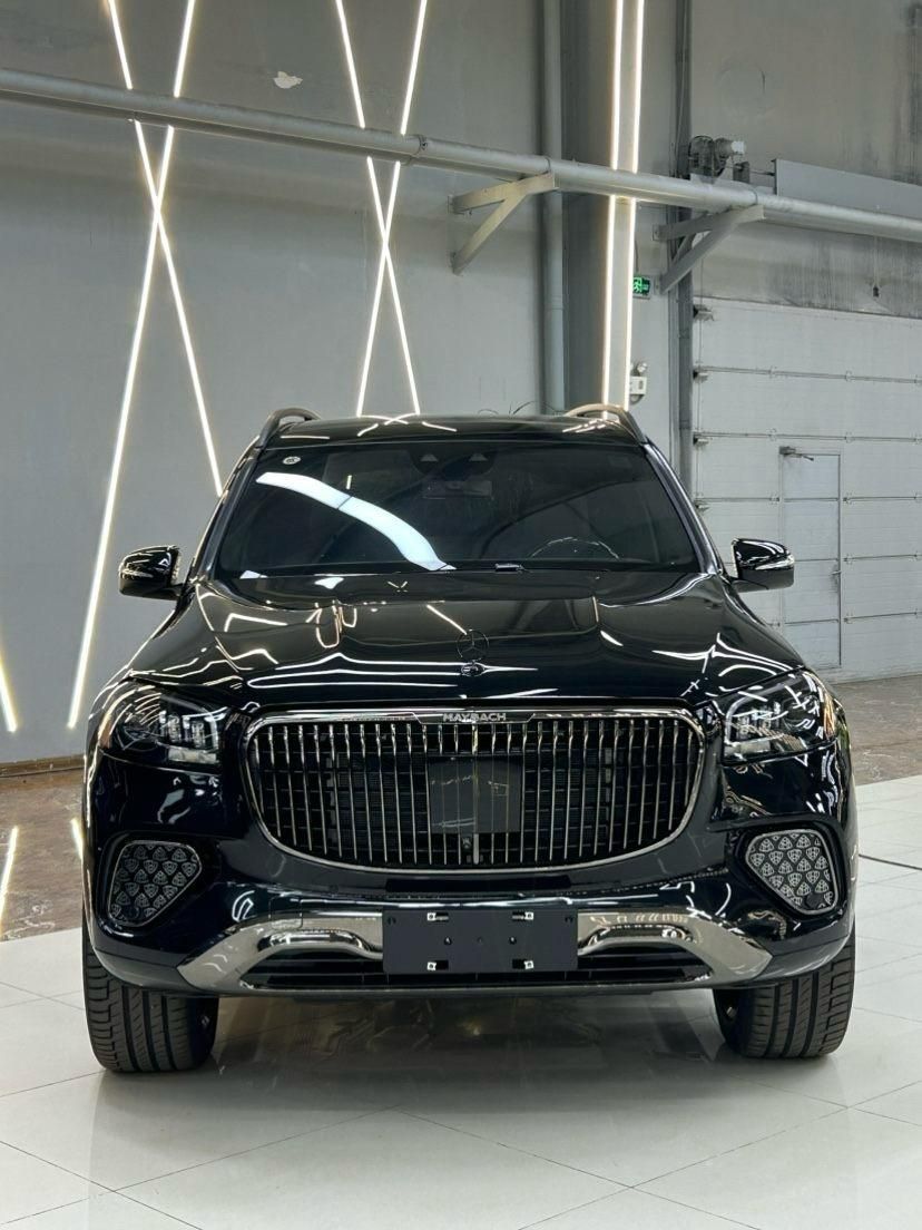 奔驰GLS450实拍2026款升级迈巴赫套件