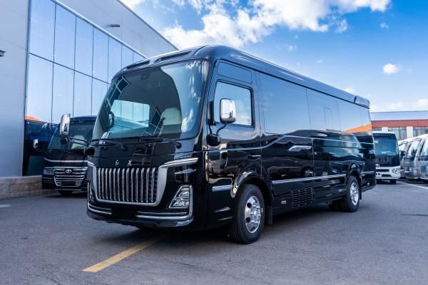 12座红旗国悦现车报价红旗国悦QM7价格及图片(图3)