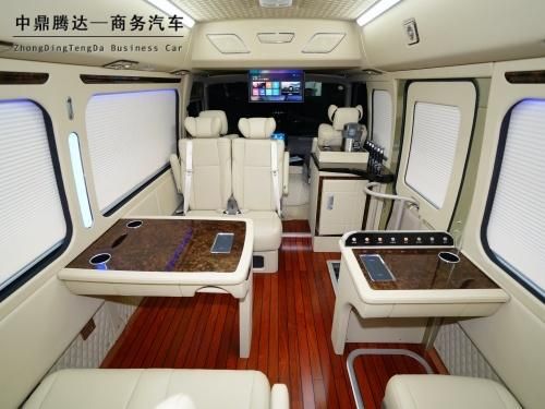17座丰田考斯特落地价 中鼎腾达考斯特北京总经销