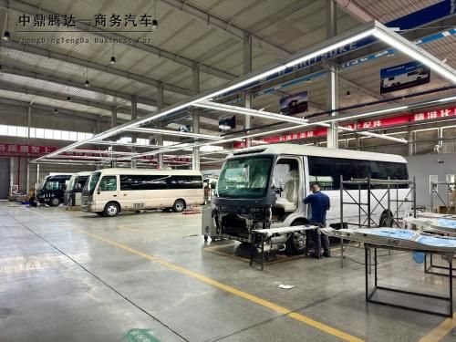 权威专业的丰田考斯特改装工厂 北京中鼎腾达现车多配置全