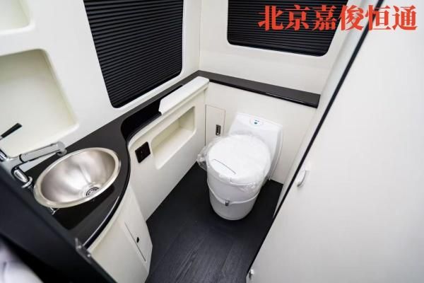 26年丰田考斯特12座落地价 丰田考斯特多少钱