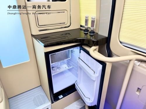 丰田考斯特总裁接待版定制方案 北京中鼎腾达高端专属定制