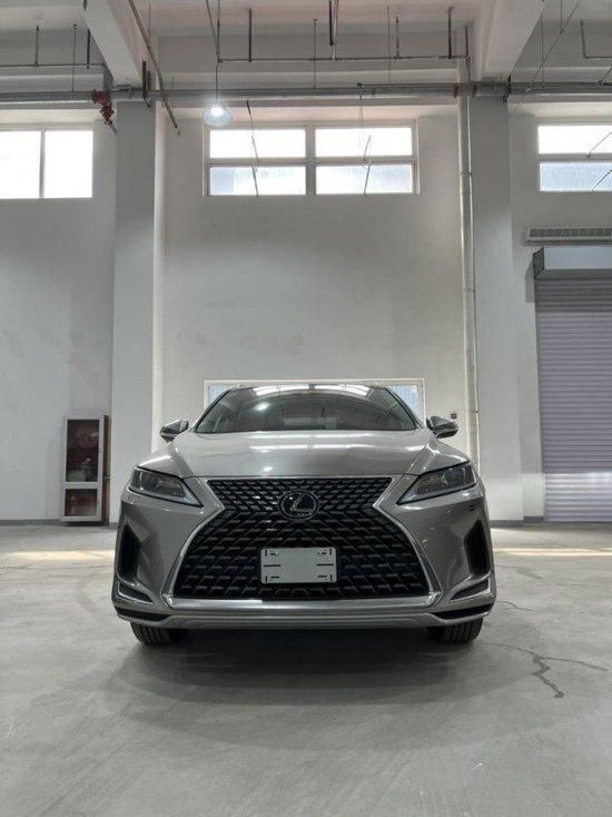 2022款雷克萨斯RX350 3.5LV6标准清仓处理落地价详询