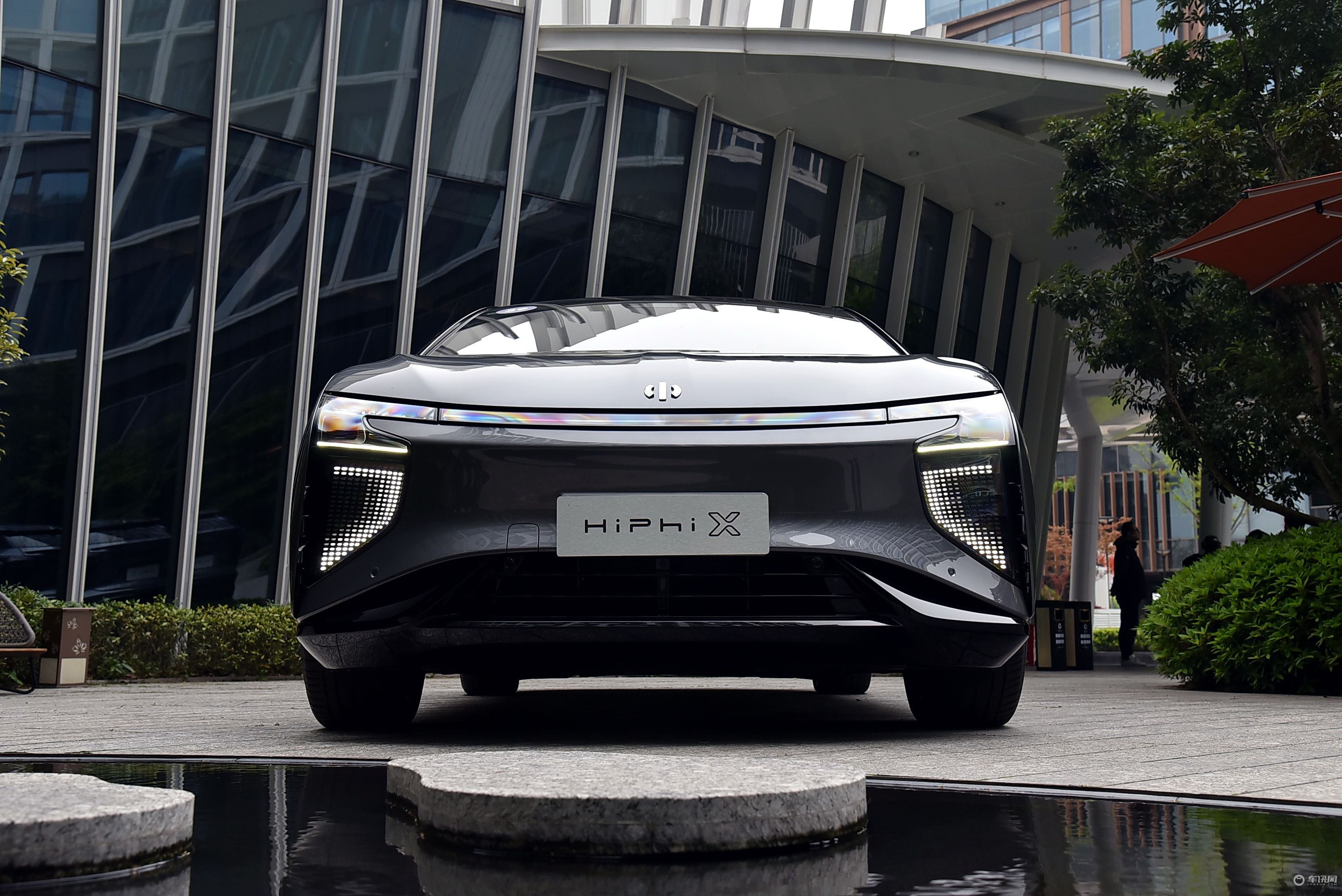 这块中国智能汽车“天花板”有点香