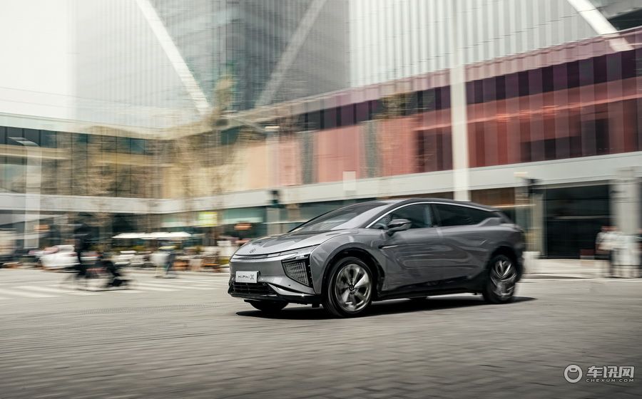 这块中国智能汽车“天花板”有点香